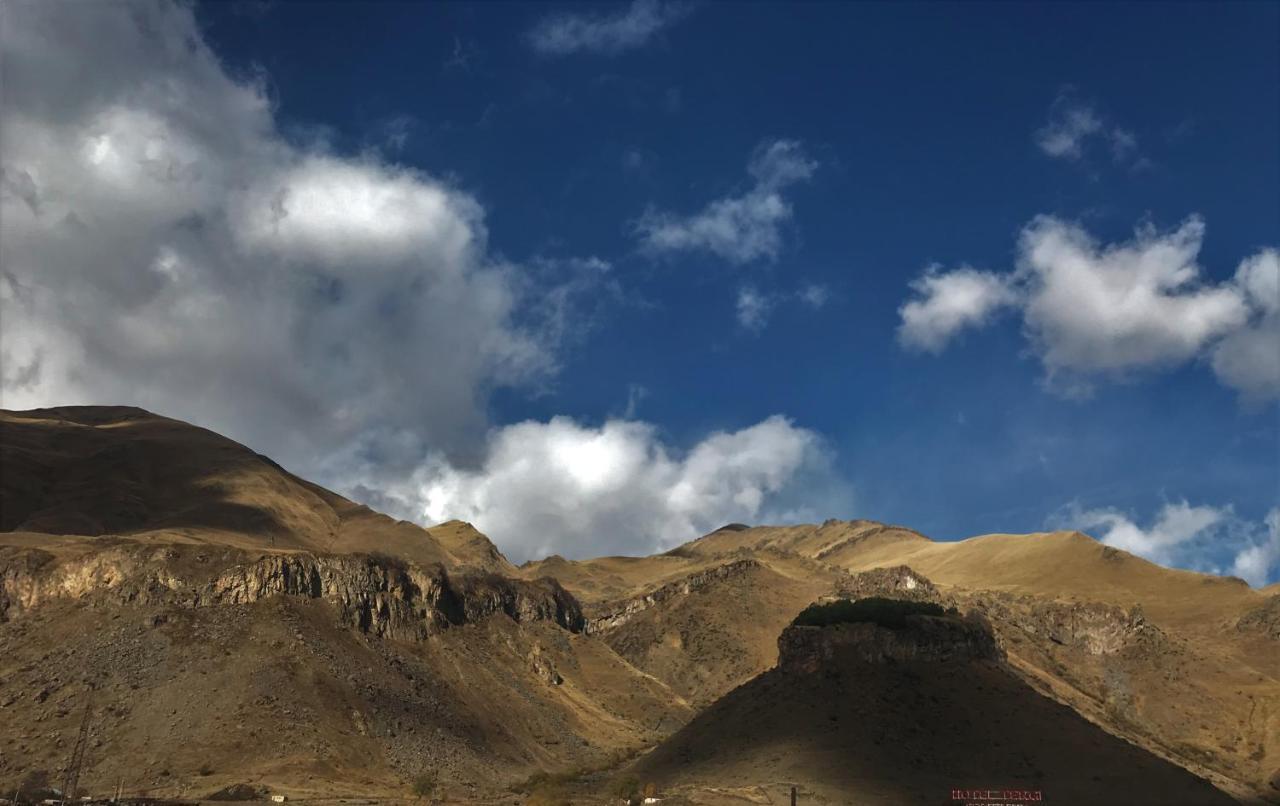 Waterfall Kazbegi Esterno foto